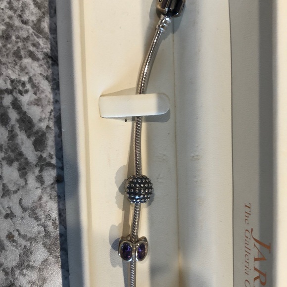 Pandora bracelet with charms - Picture 2 of 3